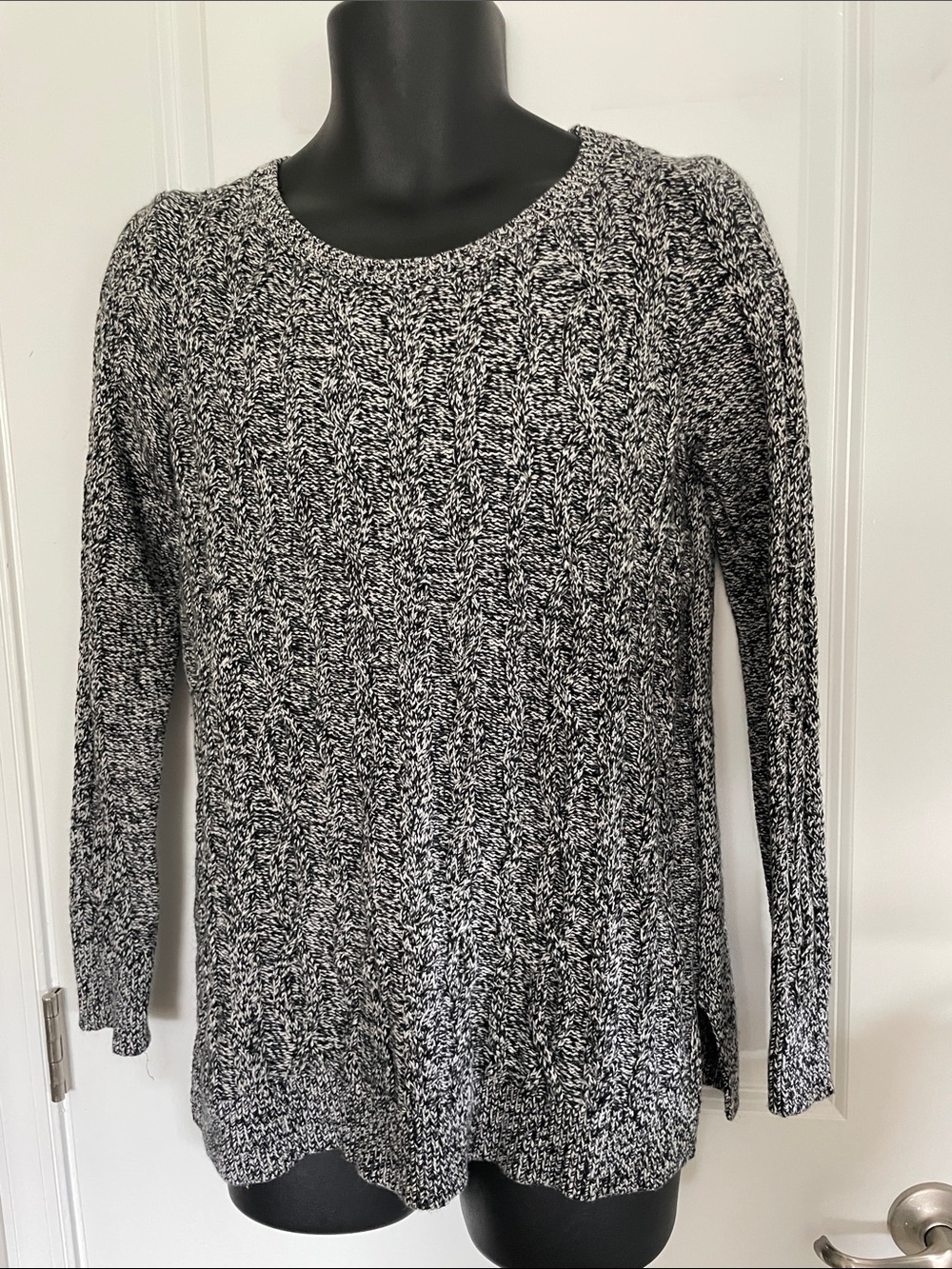 LOFT Black and White Marled Knit Top